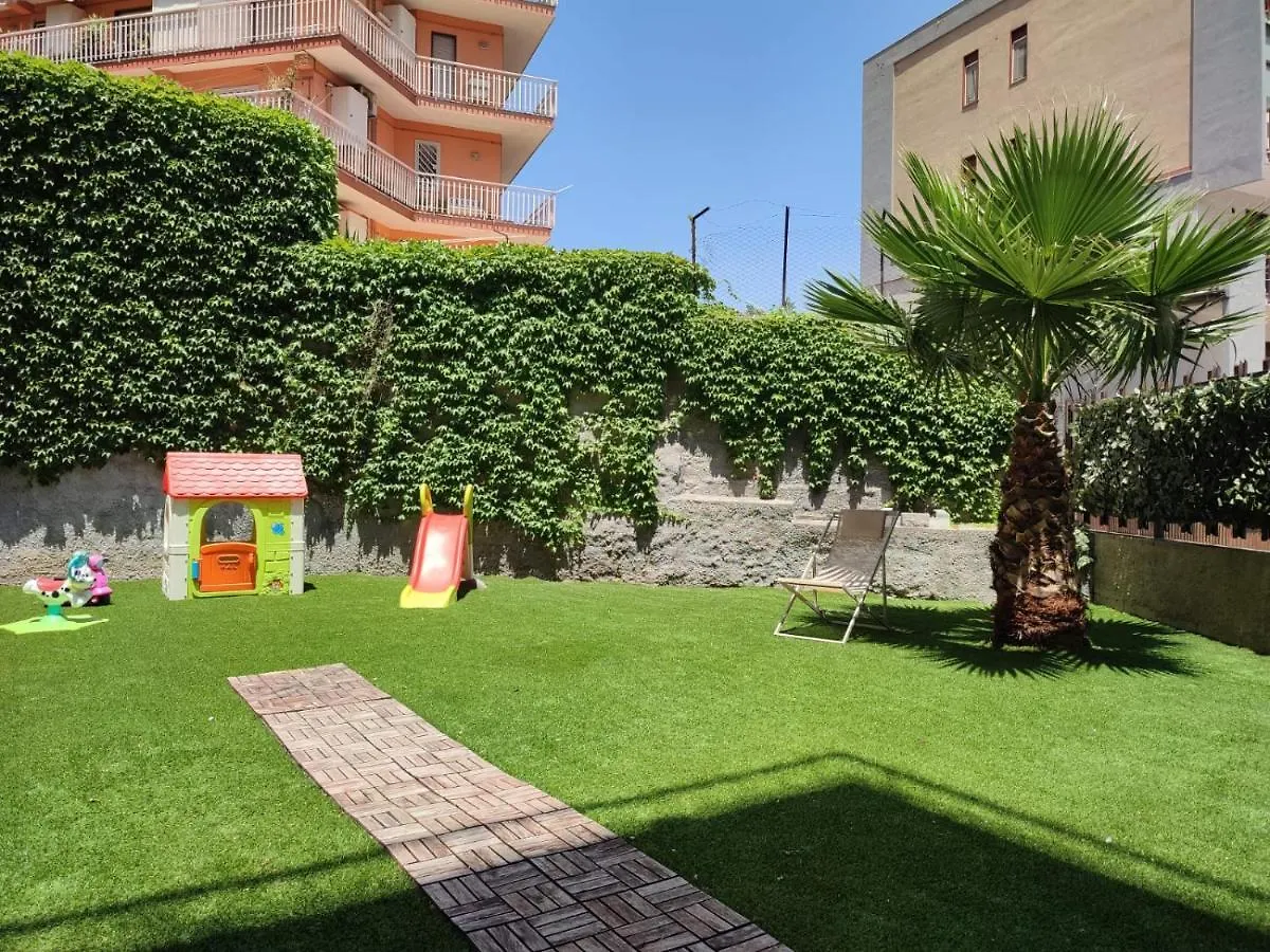 Apartment Appartamento Incantevole Con Parcheggio E Giardino Catania
