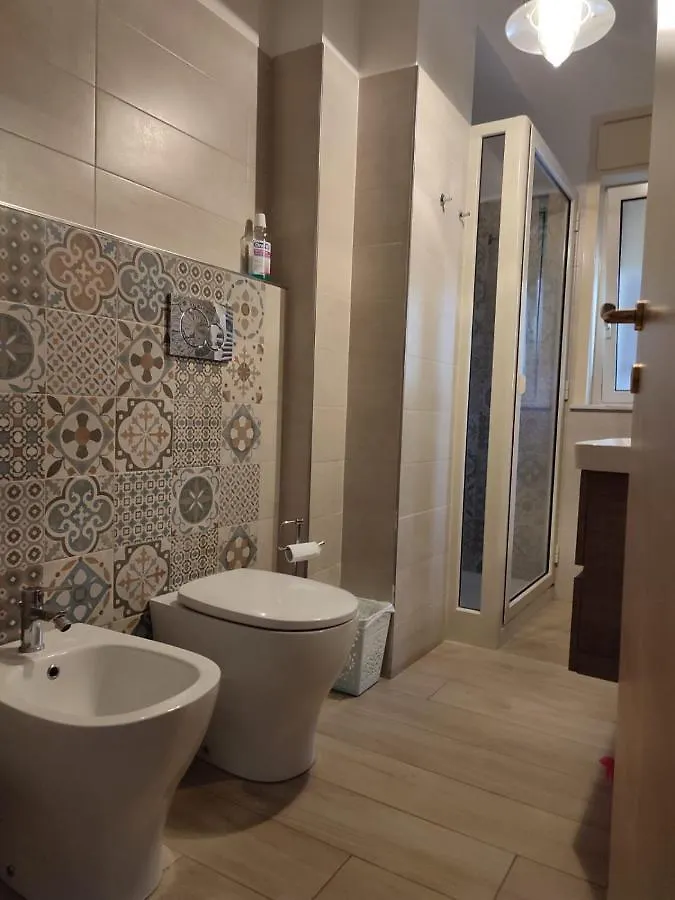 Appartamento Incantevole Con Parcheggio E Giardino Catania