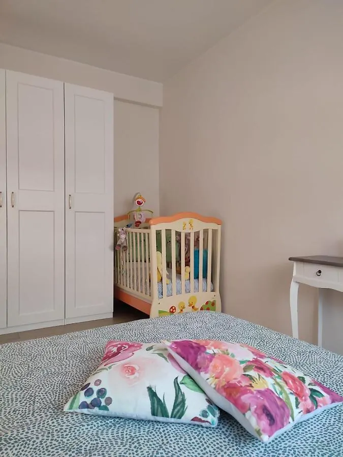 Appartamento Incantevole Con Parcheggio E Giardino Catania